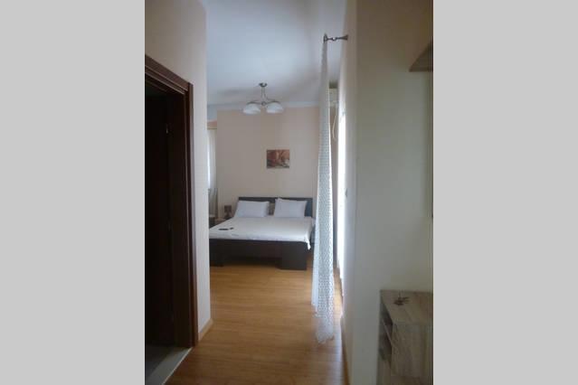 Roman Gardens Studio Apartment Risan Eksteriør billede