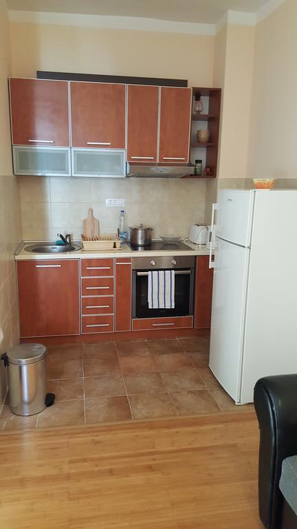 Roman Gardens Studio Apartment Risan Eksteriør billede