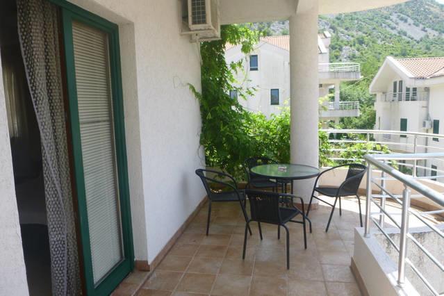 Roman Gardens Studio Apartment Risan Eksteriør billede